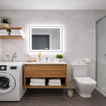 Feels Like In Paraiso Адехе